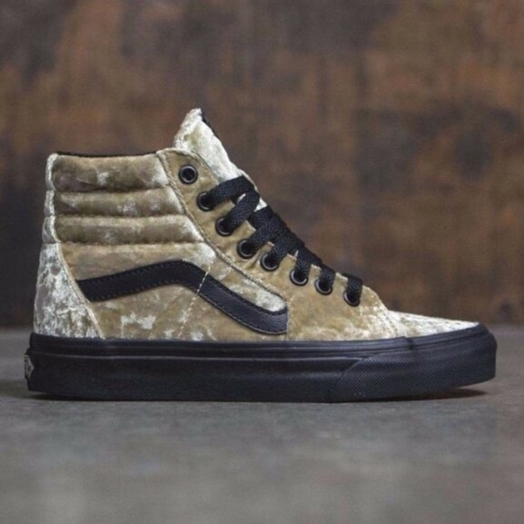 Vans Other - NWT VANS SK8-HI Velvet Tan Black Kid’s AUTHENTIC